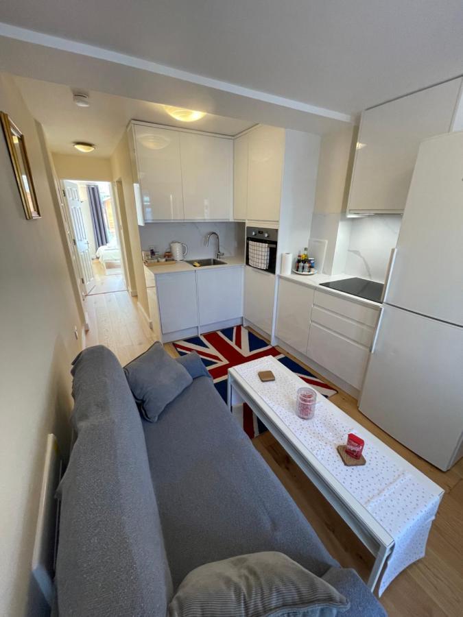 Sela House - Luton Airport * Luton (Bedfordshire)