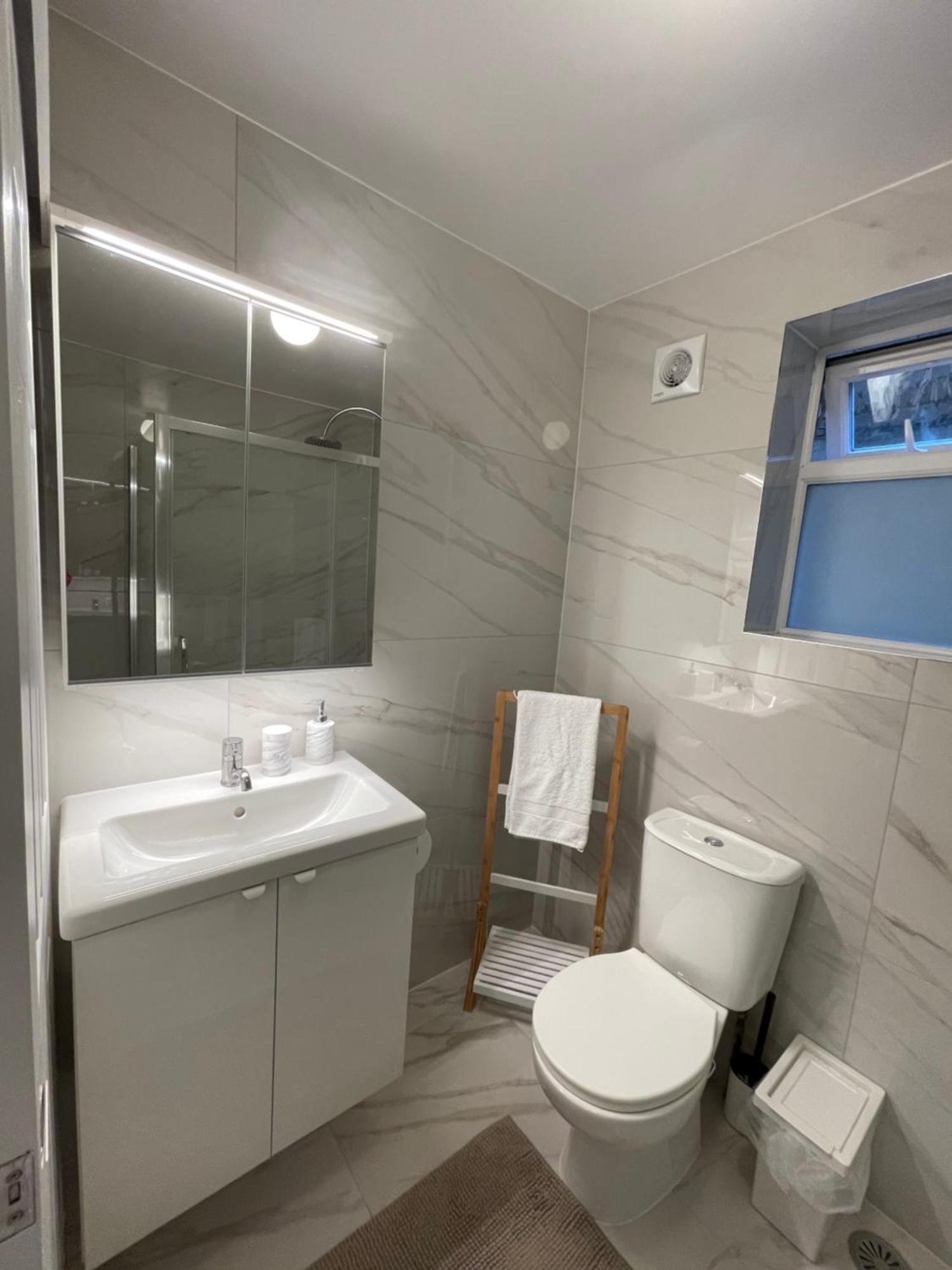 Sela House - Luton Airport Apartment Luton (Bedfordshire)
